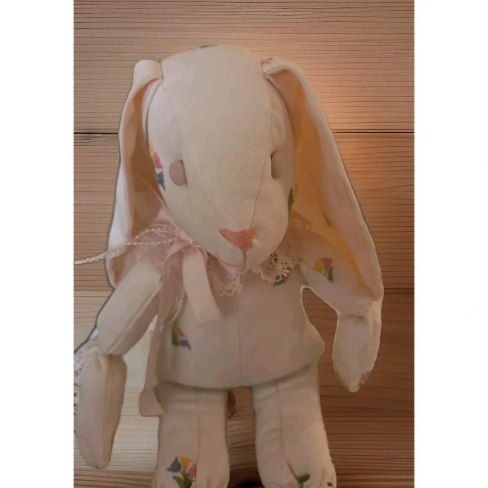 Vintage‎ Floral Bunny Rabbit Lop Ear Easter Cottage Decor 20 Inches Embroidered